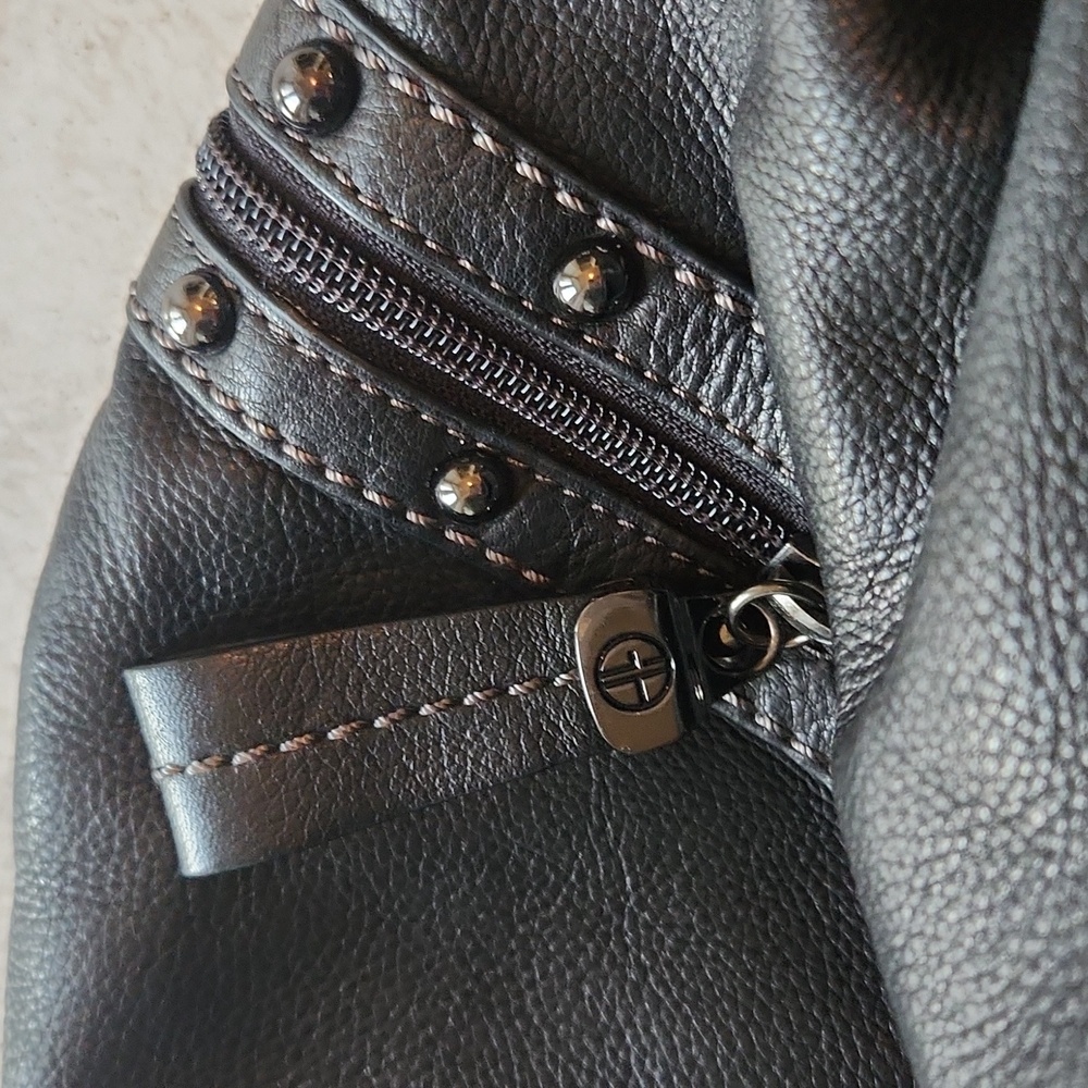 Giani Bernini black genuine Pebble leather with 2 side pockets shoulder bag - Picture 13 of 17